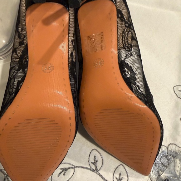 Black Lace Women Shoes - Picture 8 of 11